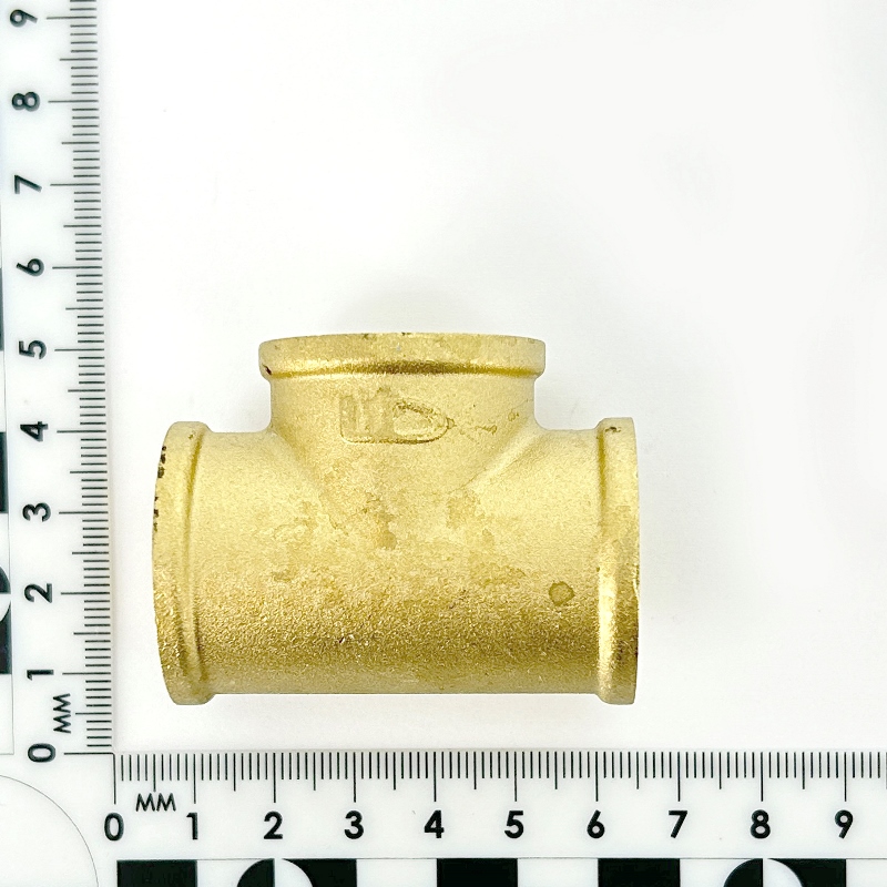 Тройник В 3/4" латунь Тройник В 3/4" латунь