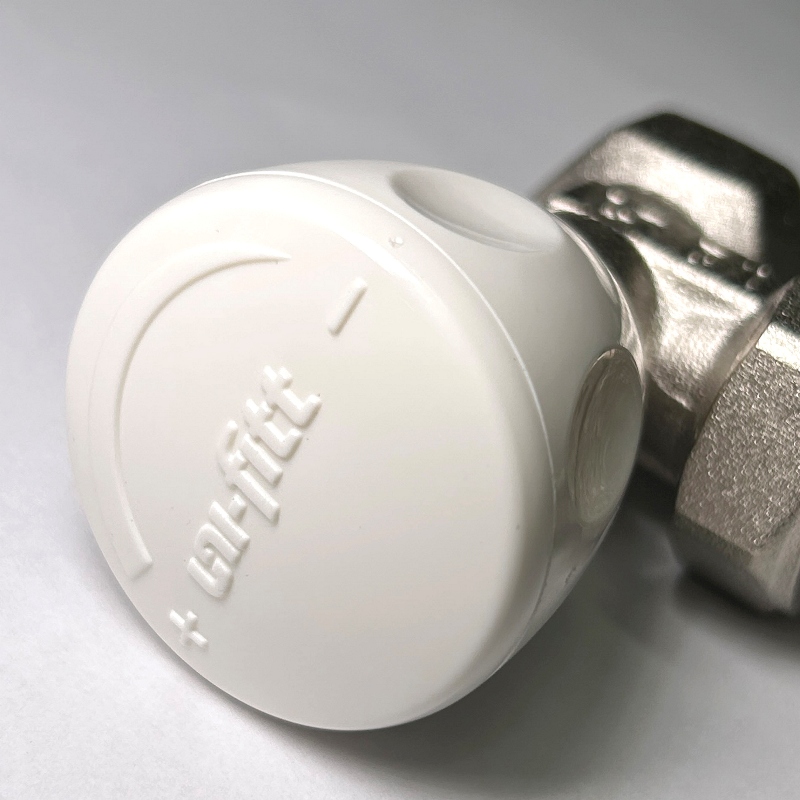 Вентиль ручной угловой НВ 1/2" с разъёмным соединением, никелированный Вентиль ручной угловой НВ 1/2" с разъёмным соединением, никелированный