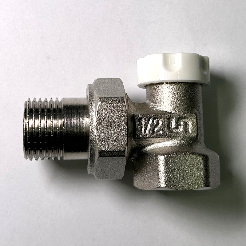 Вентиль обратный угловой НВ 1/2" с разъёмным соединением, никелированный Вентиль обратный угловой НВ 1/2" с разъёмным соединением, никелированный